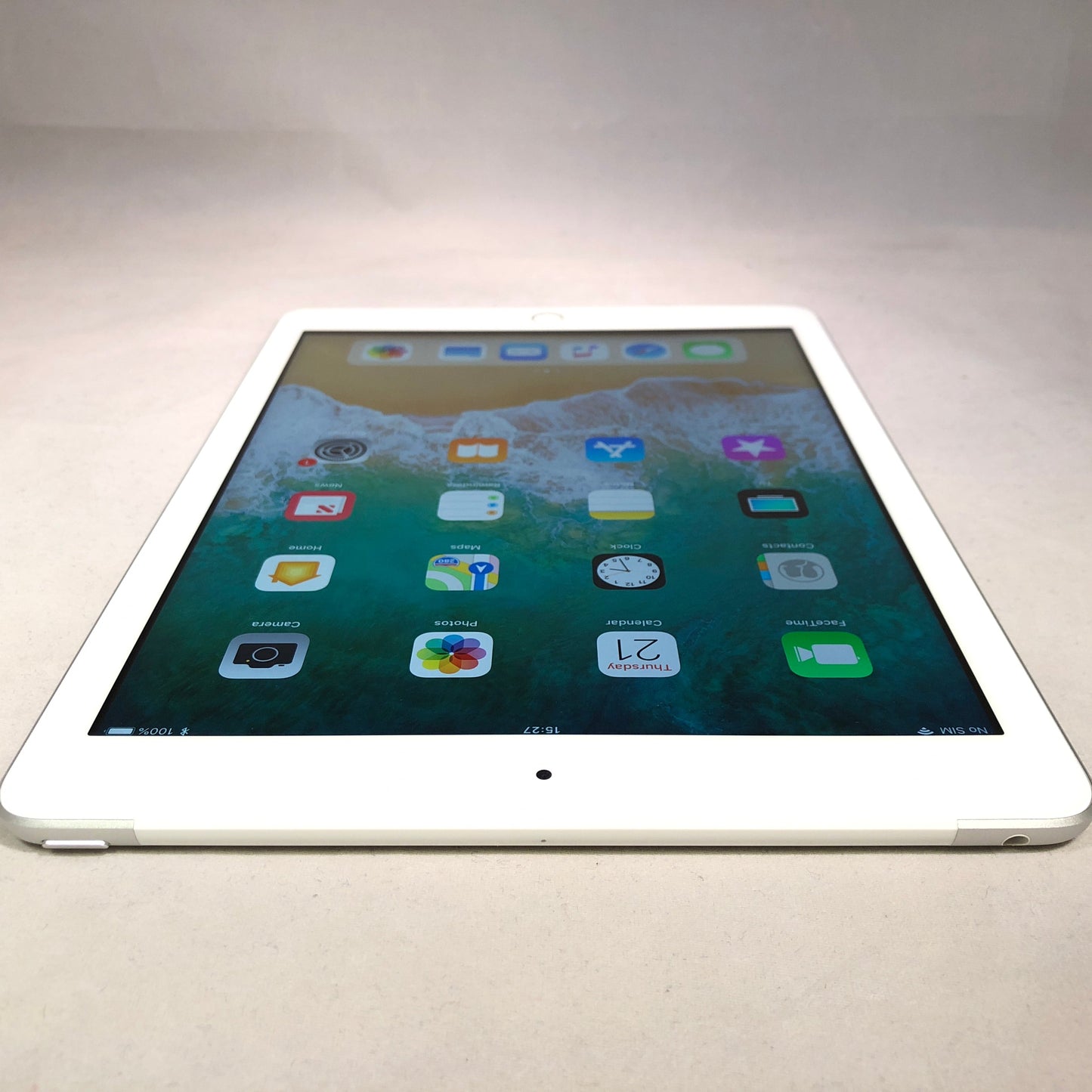 iPad 6 32GB Silver (GSM Unlocked)