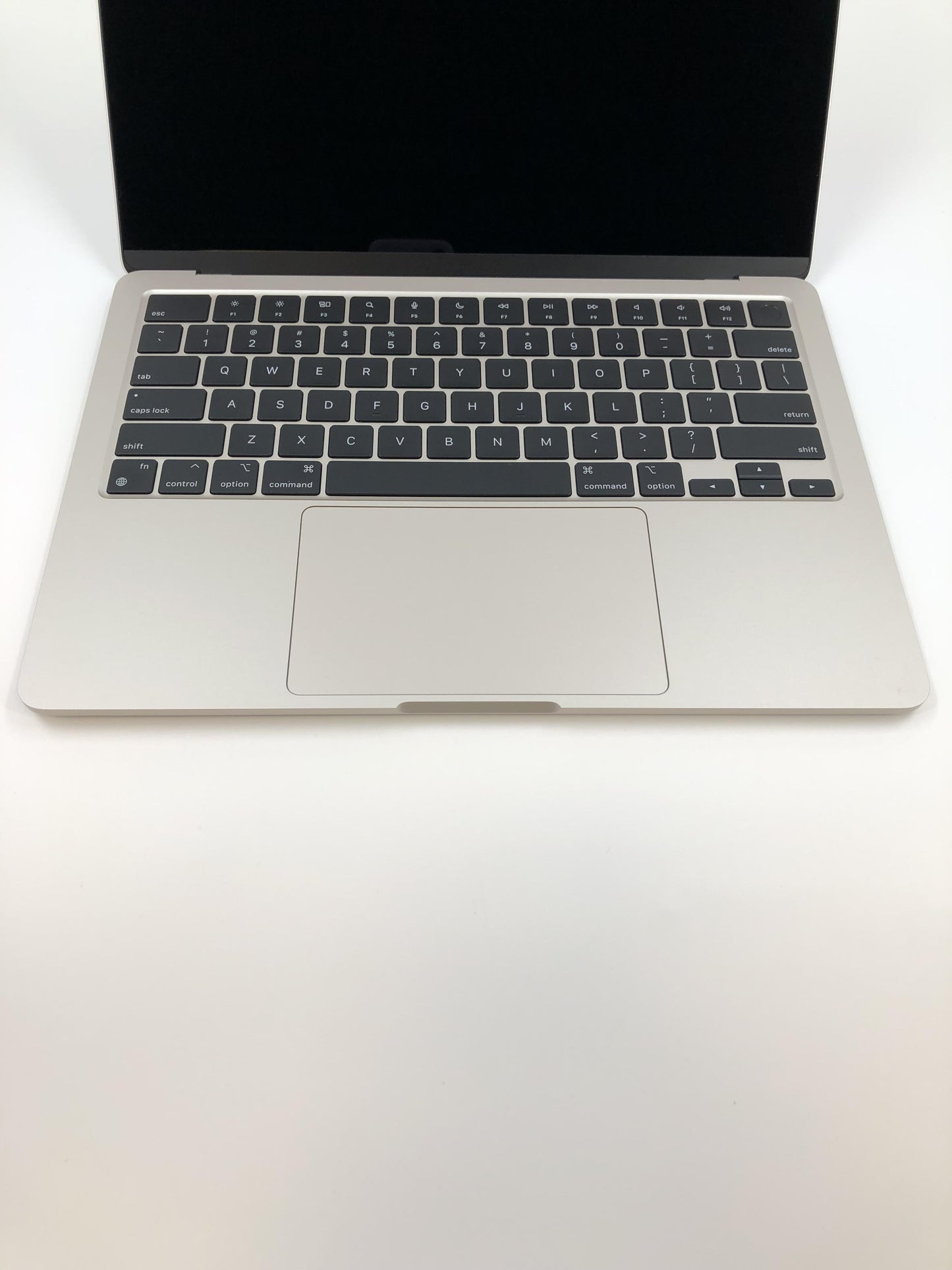 MacBook Air 13 2022 M2 8-Core CPU 8-Core GPU 8GB 256GB Starlight Excellent