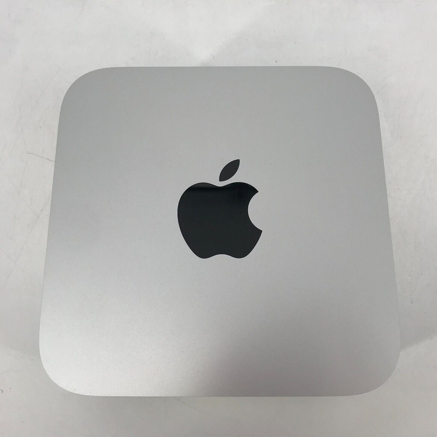 Mac Studio Silver 2023 3.49 GHz M2 Ultra 24-Core CPU 60-Core GPU 64GB 1TB SSD
